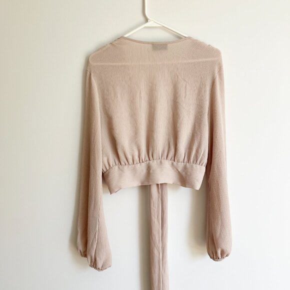 VICI Victoria Tie Front Crop Blouse - Cream Color - Size MEDIUM - Picture 6 of 9